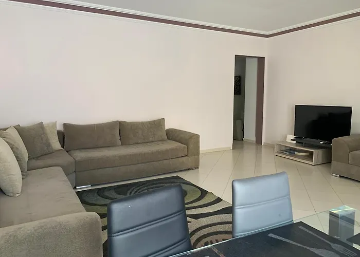 Anfa 28 - 2 Bedrooms - Well Located Apartment - Large And Pleasant